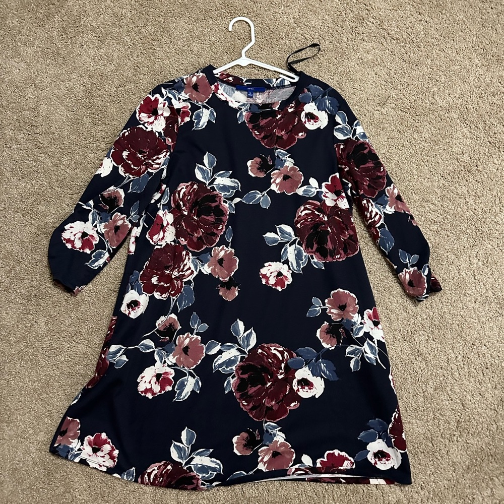 Ana Navy Floral Dress